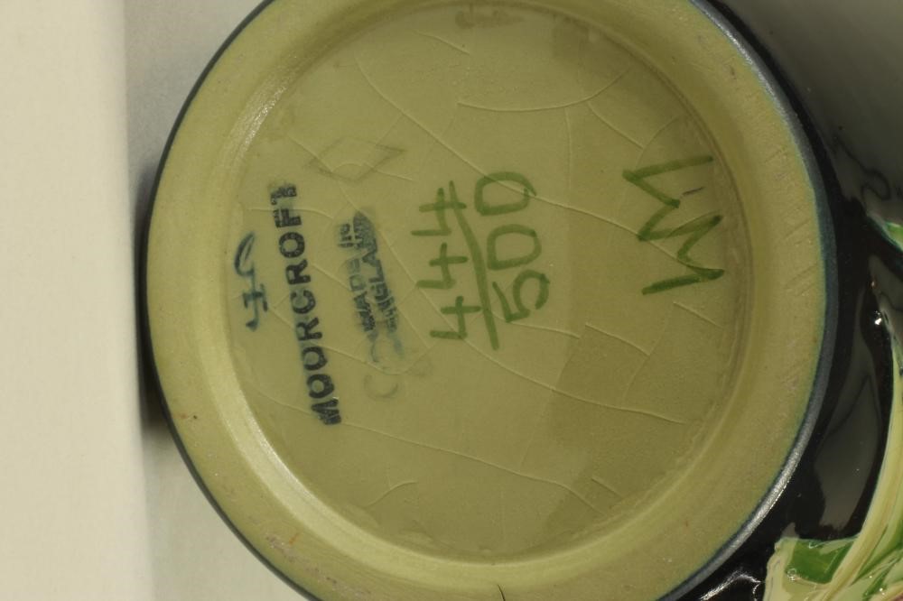 A MOORCROFT POTTERY VASE Image