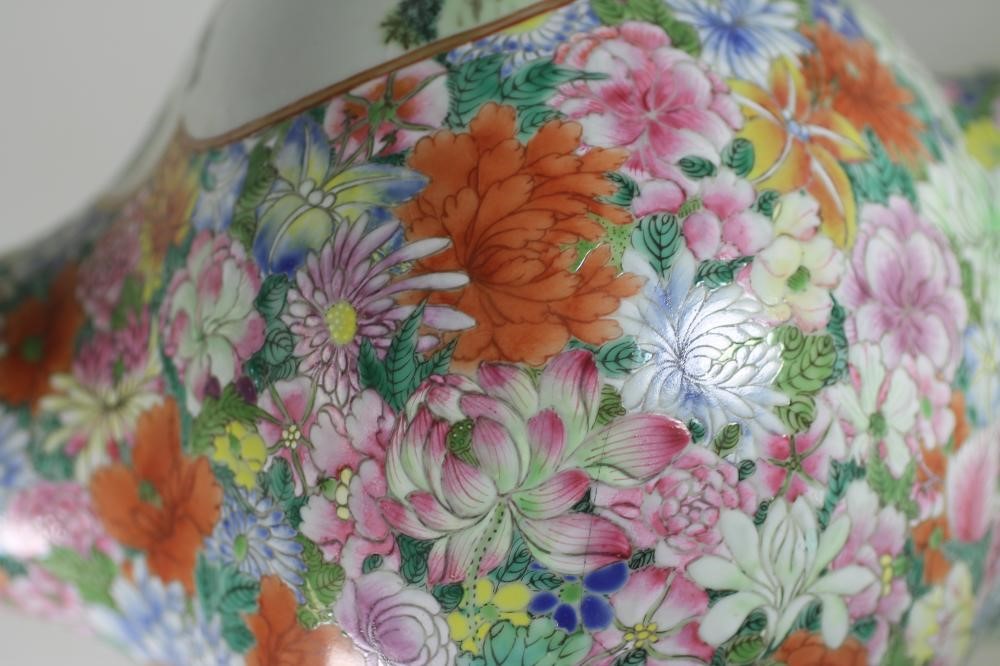 A CHINESE PORCELAIN VASE of baluster form Image