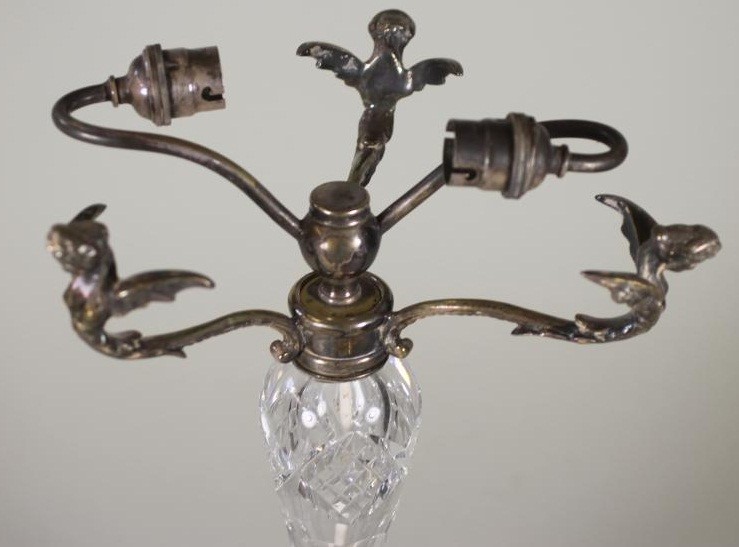 A TABLE LAMP BASE Image