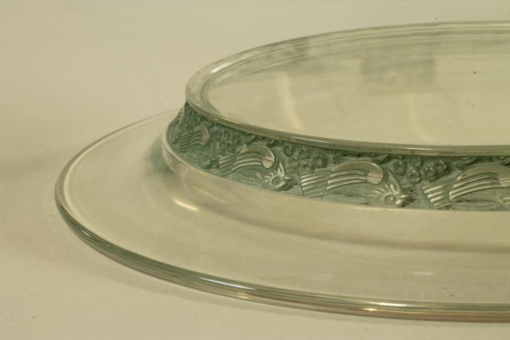 A SET OF SIX LALIQUE GLASS ICE PLATES Image