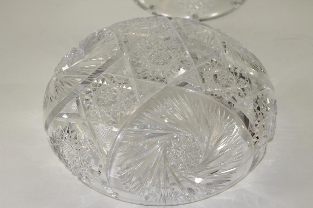 A GLASS TABLE LAMP BASE Image