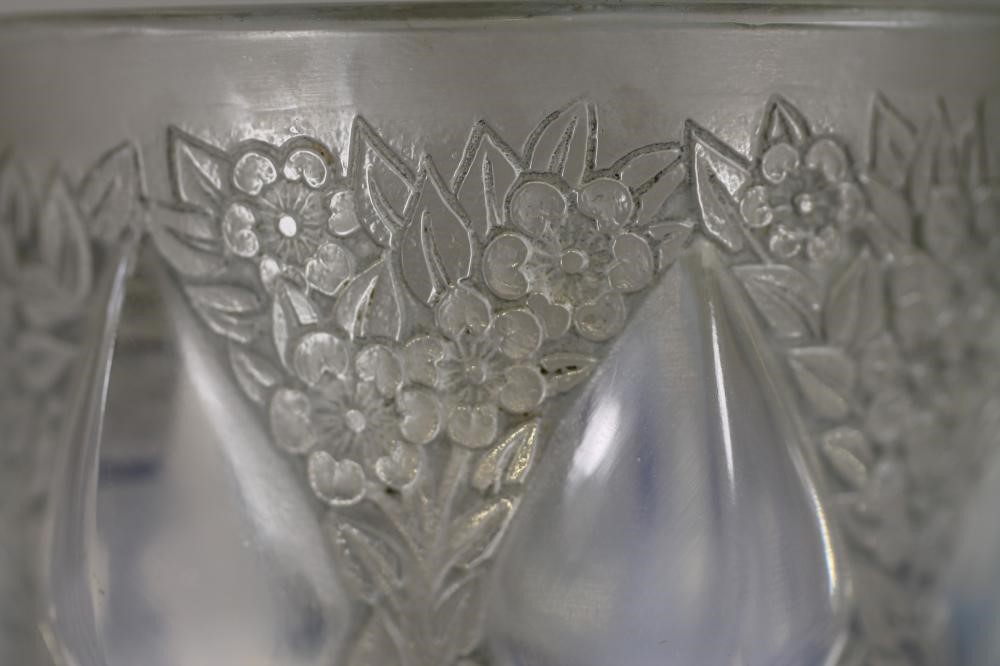 A LALIQUE BLUE OPALESCENT GLASS VASE in "Rampillon" pattern Image