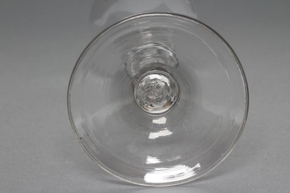 A WINE GLASS Image