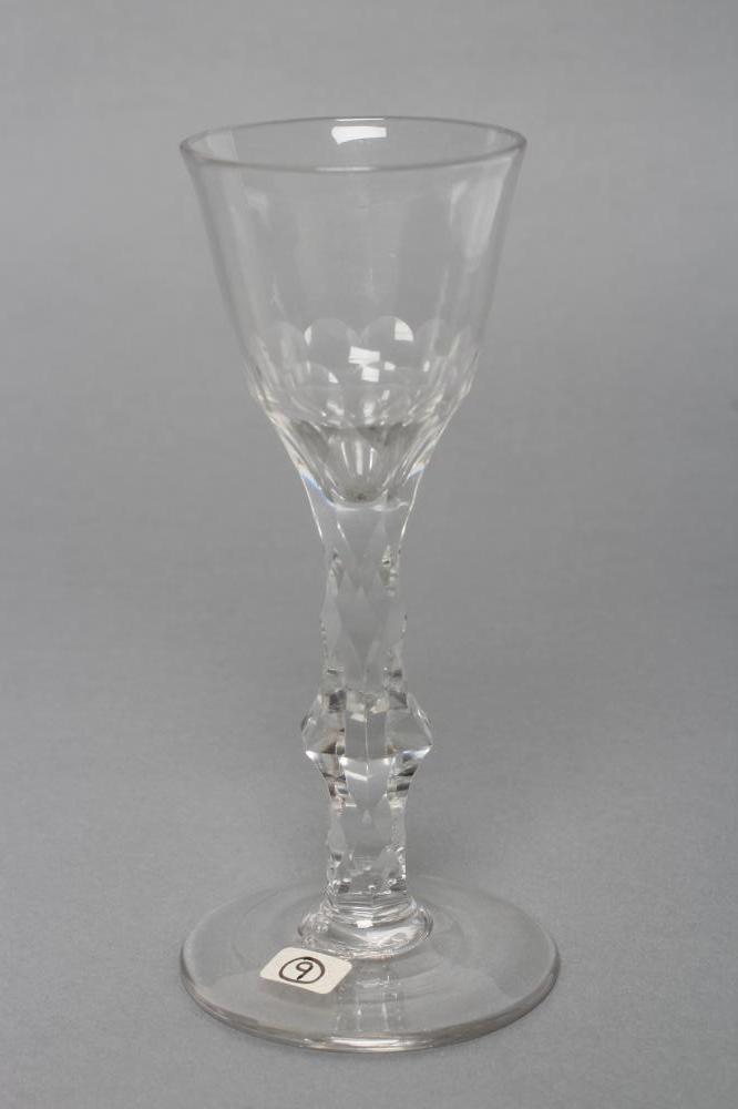 A SMALL WINE GLASS Image