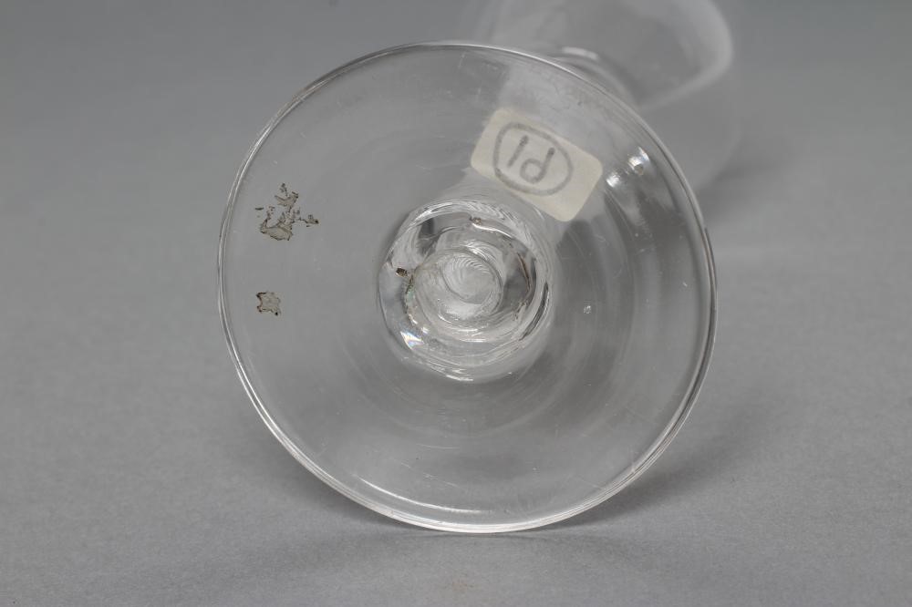 A SMALL WINE GLASS Image