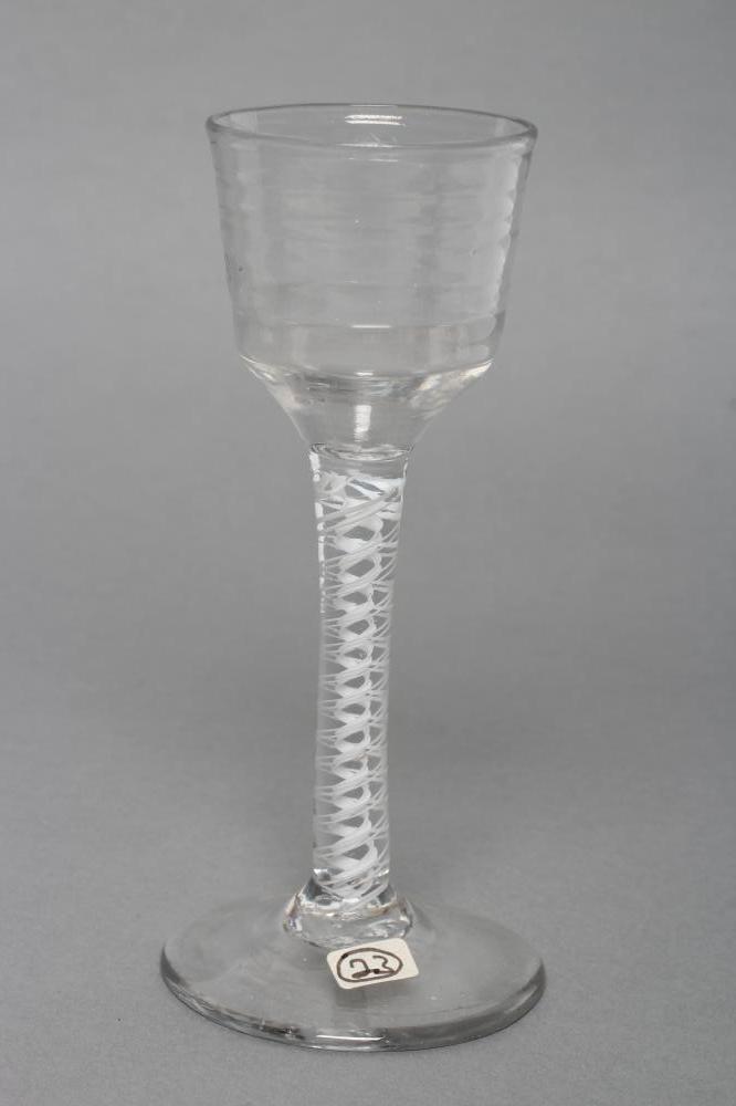 A WINE GLASS Image