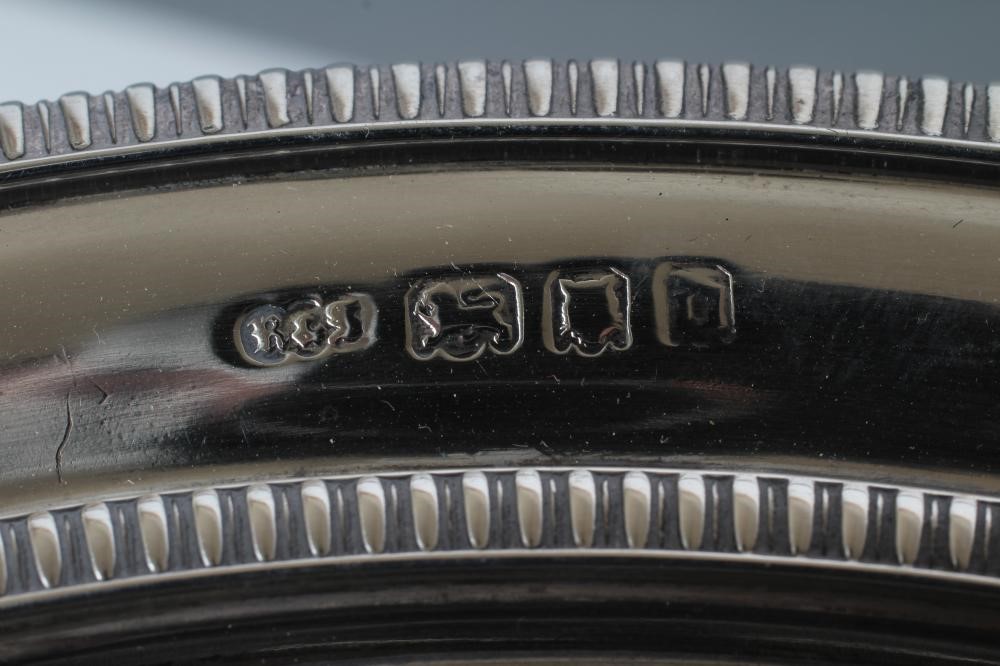 A SILVER BREAD BASKET Image