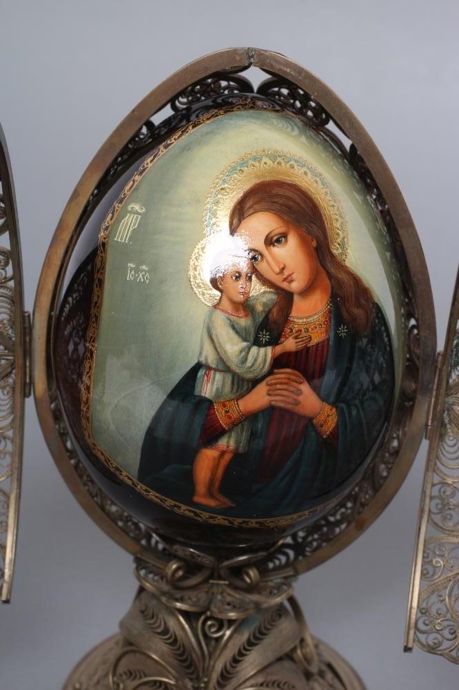 A RUSSIAN FILIGREE EGG STAND Image