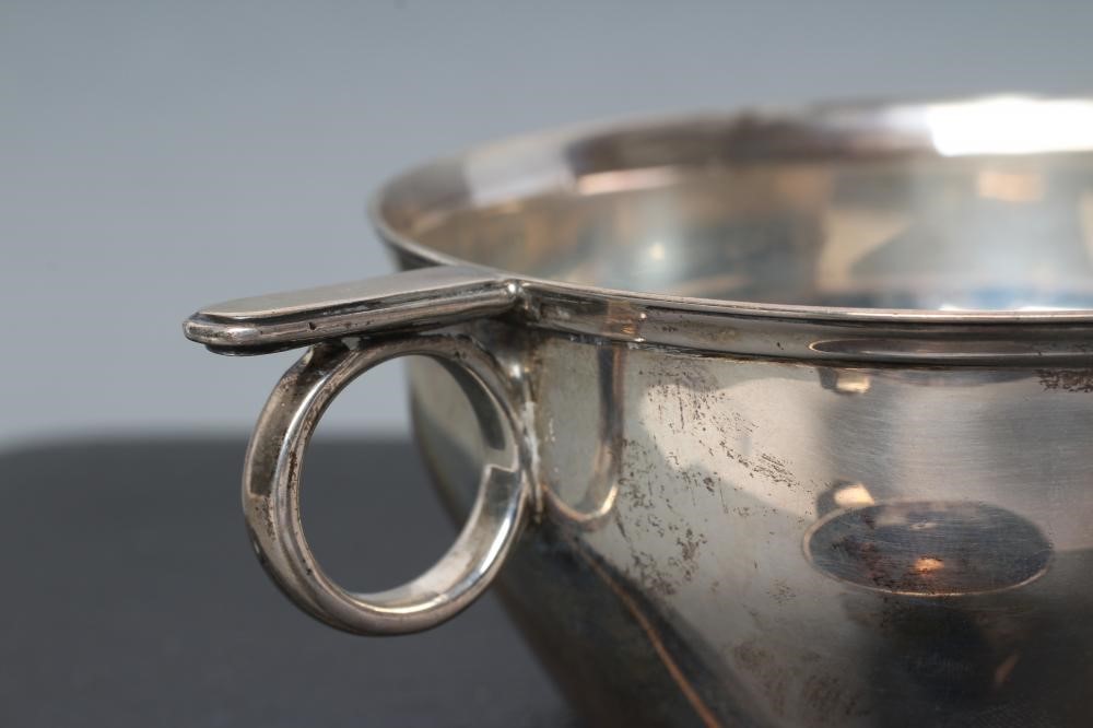A SILVER CHRISTENING PORRINGER Image