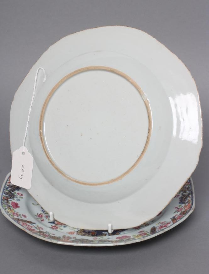 A PAIR OF CHINESE EXPORT PORCELAIN PLATES of octagonal form Image