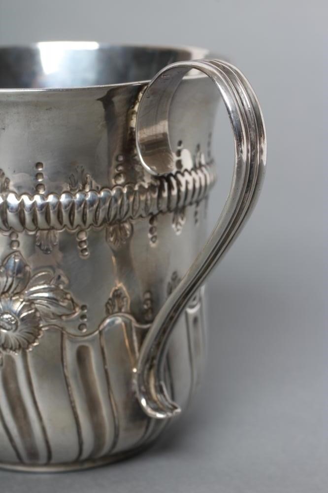 A GEORGE III SILVER LOVING CUP Image