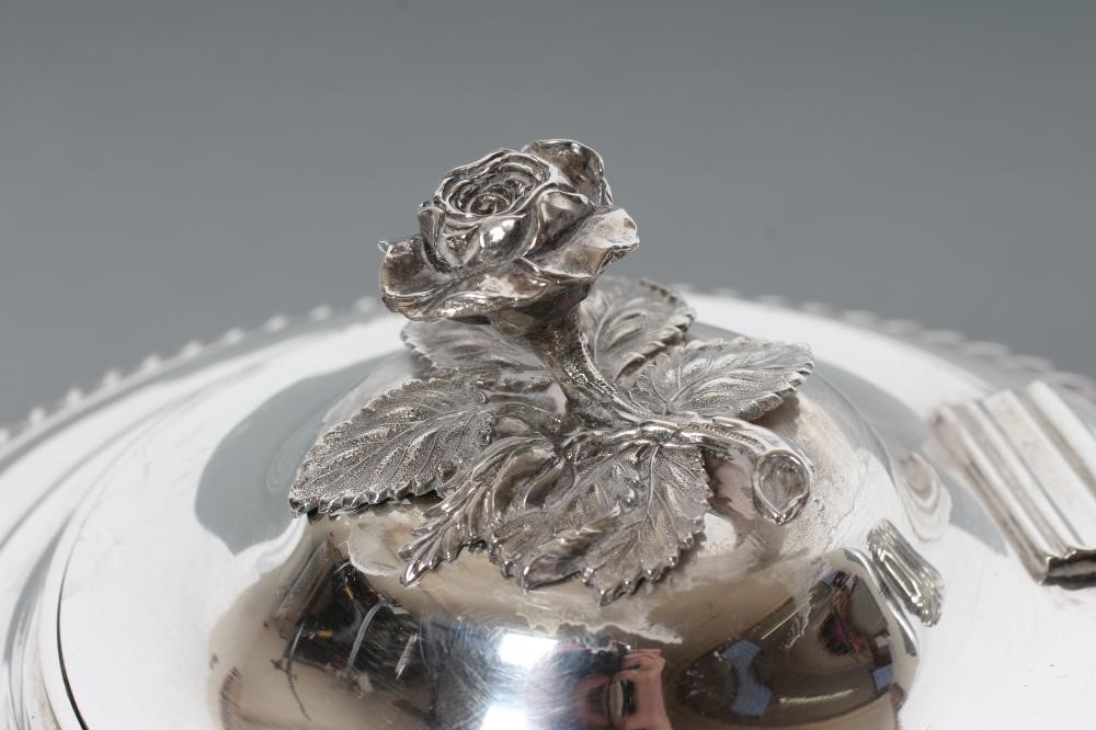 A COMPOSITE WILLIAM IV SILVER THREE PIECE TEA SERVICE Image