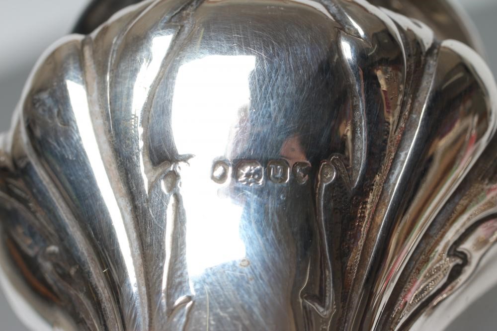 A WILLIAM IV SILVER SIFTER Image