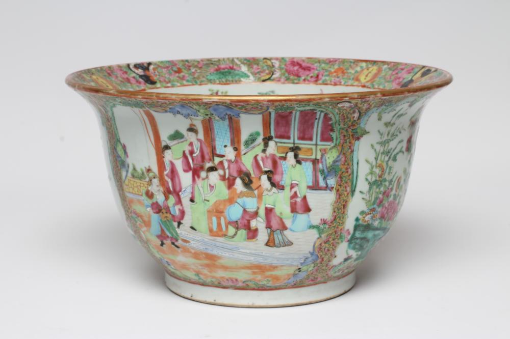 A CANTONESE PORCELAIN JARDINIERE of circular form with everted rim and drainer hole to base Image