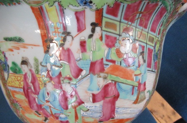 A CANTONESE PORCELAIN JARDINIERE of circular form with everted rim and drainer hole to base Image