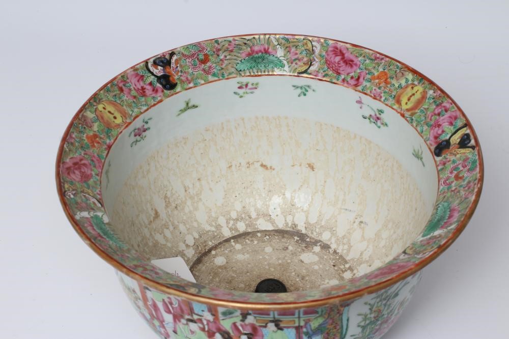 A CANTONESE PORCELAIN JARDINIERE of circular form with everted rim and drainer hole to base Image