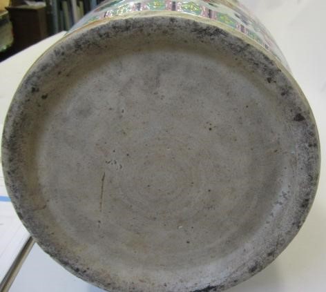 A LARGE PAIR OF CHINESE PORCELAIN ALCOVE VASES of baluster form with pierced lug handles Image