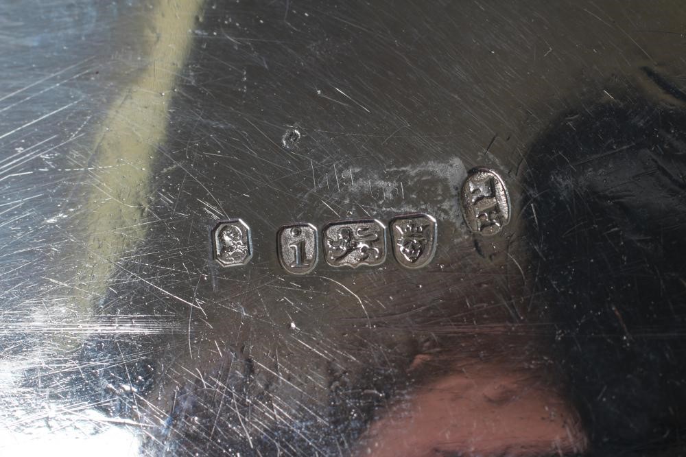 A GEORGE III SILVER SCISSOR SNUFFERS TRAY Image