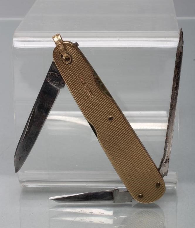 A 9CT GOLD CASED PEN KNIFE Image