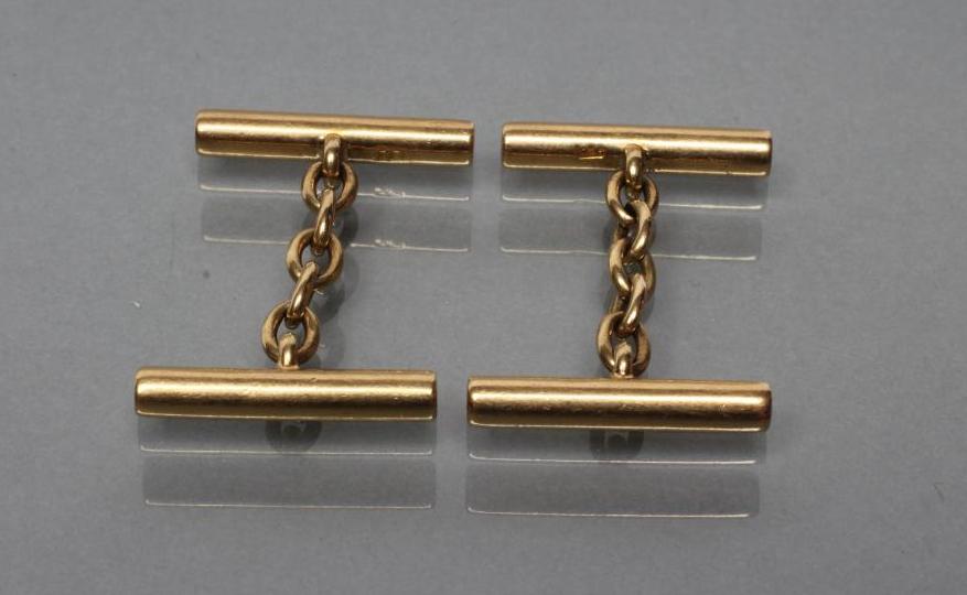 A PAIR OF CUFFLINKS Image