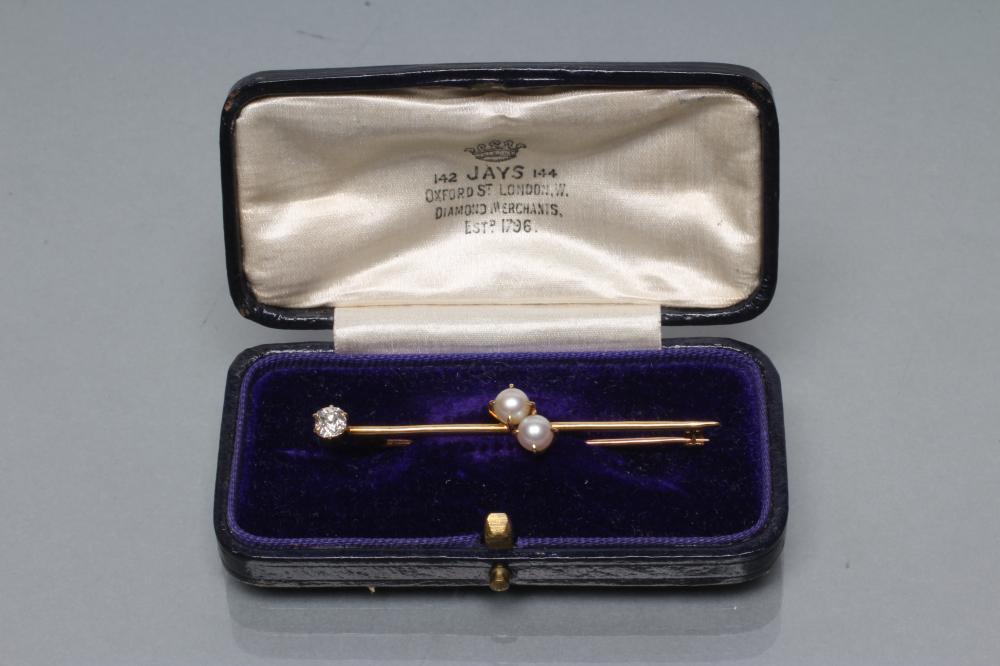 AN EDWARDIAN BAR BROOCH Image