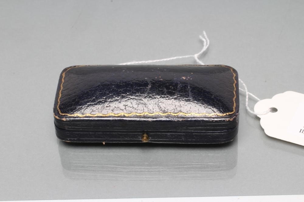 AN EDWARDIAN BAR BROOCH Image