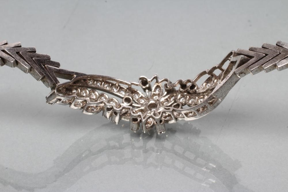 A DIAMOND BRACELET Image