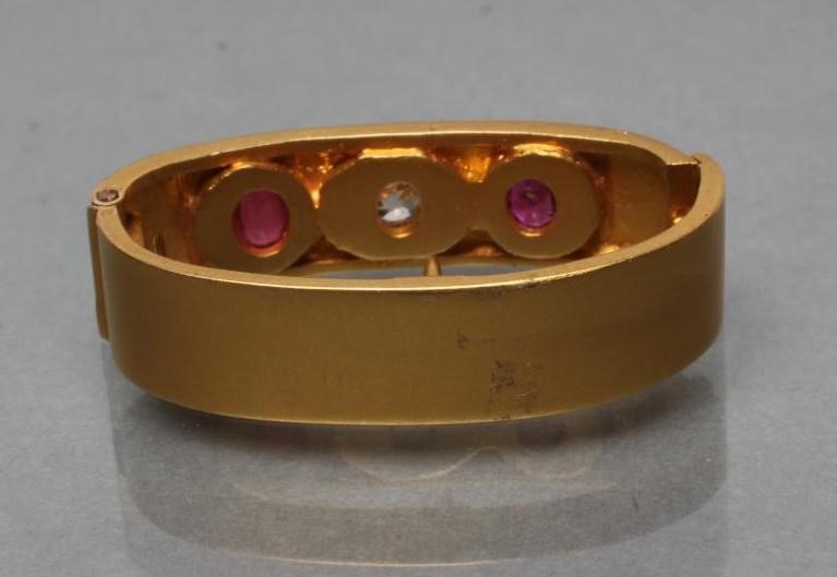 A VICTORIAN SCARF CLIP Image