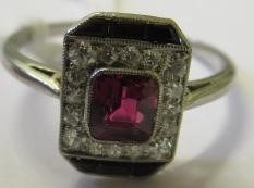 AN ART DECO PLAQUE RING Image