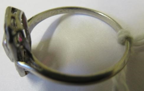 AN ART DECO PLAQUE RING Image