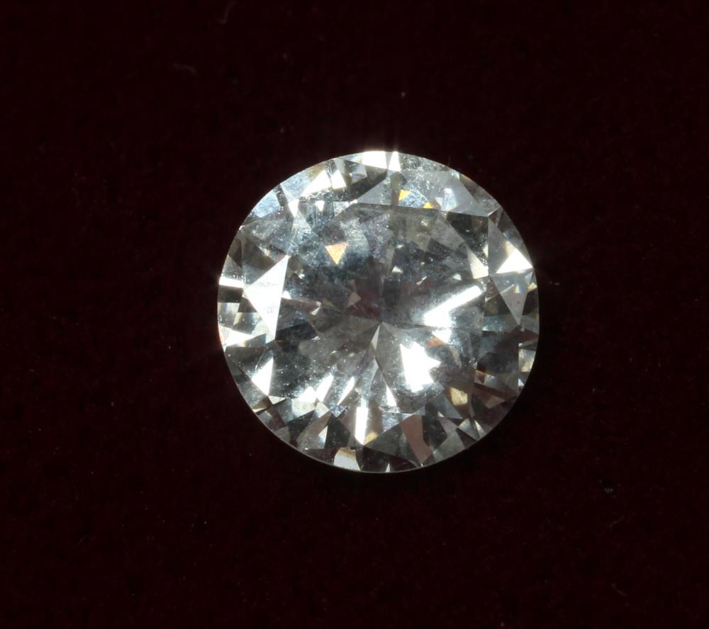A BRILLIANT CUT DIAMOND of approximately 1.74cts Image