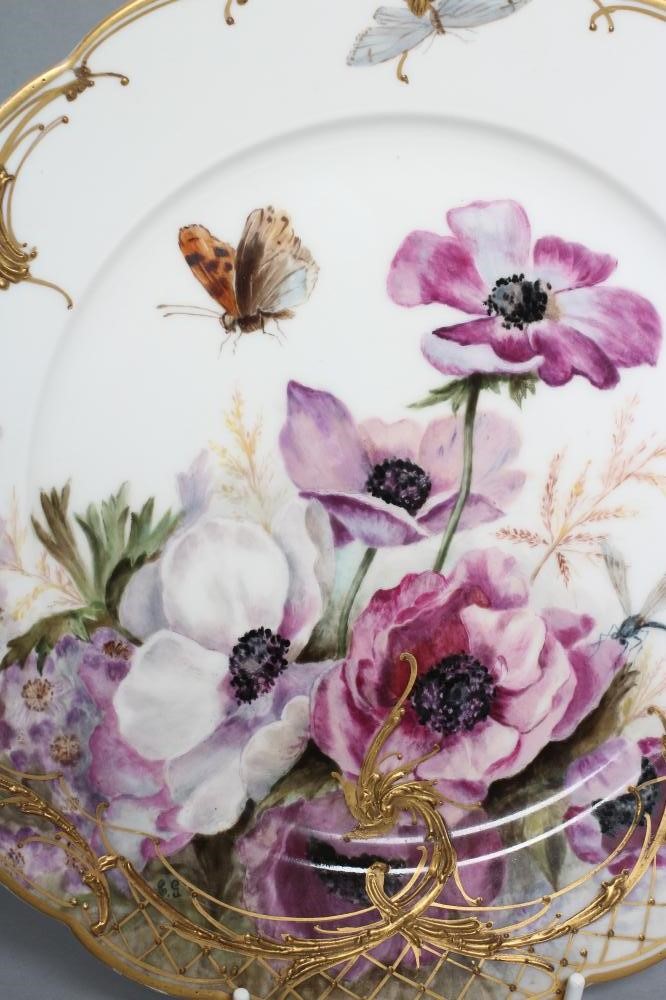 A PAIR OF KPM BERLIN PORCELAIN CABINET PLATES Image