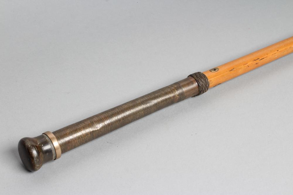 A GENTLEMAN'S NOVELTY MALACCA CANE Image