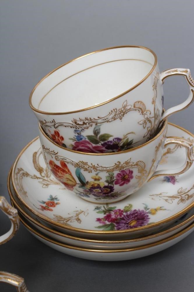 A KPM BERLIN PORCELAIN PART TEA SERVICE Image