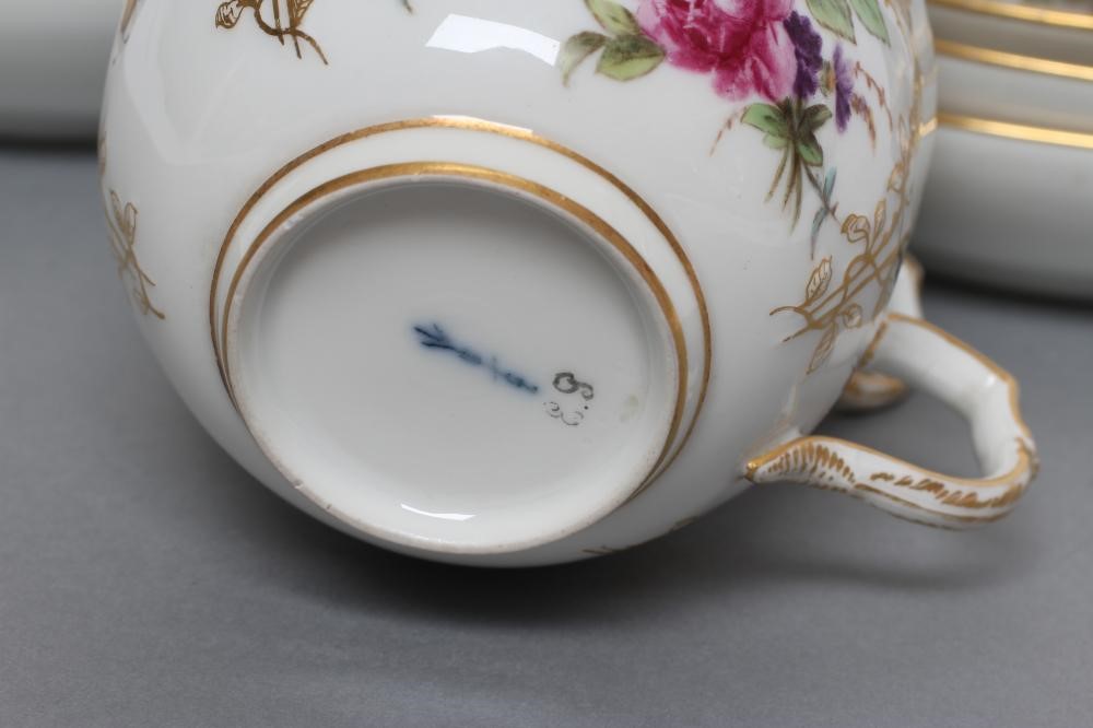 A KPM BERLIN PORCELAIN PART TEA SERVICE Image