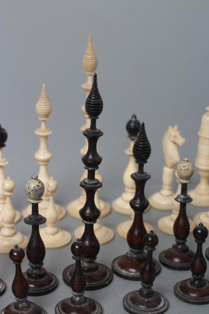 A GERMAN BONE SILENUS CHESS SET Image