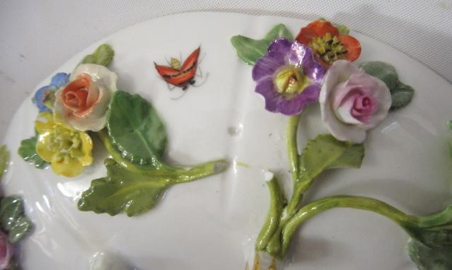 A MEISSEN PORCELAIN CABINET CUP AND SAUCER Image