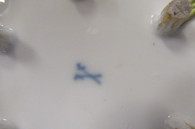 A MEISSEN PORCELAIN CABINET CUP AND SAUCER Image