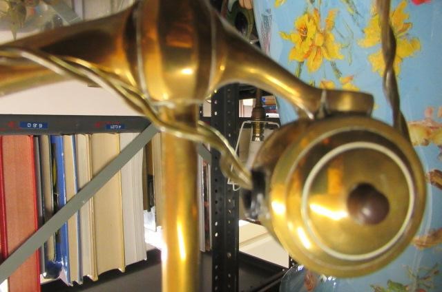 A BRASS DESK LAMP Image