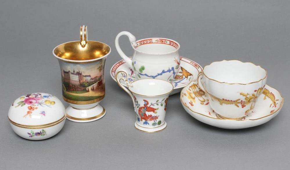A MEISSEN PORCELAIN CUP AND SAUCER Image