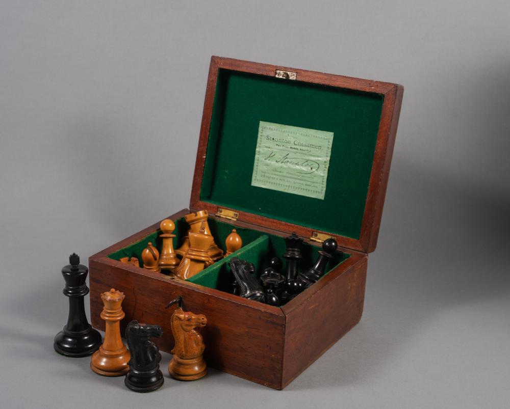 A JACQUES "STAUNTON" CHESS SET Image