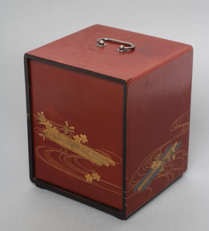 A JAPANESE LACQUER KODANSU Image