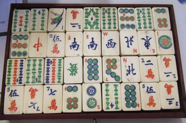 A CHINESE BONE AND BAMBOO MAH-JONG SET Image