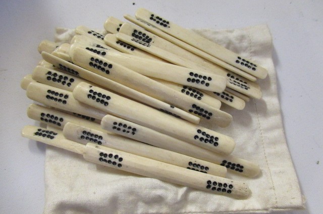 A CHINESE BONE AND BAMBOO MAH-JONG SET Image