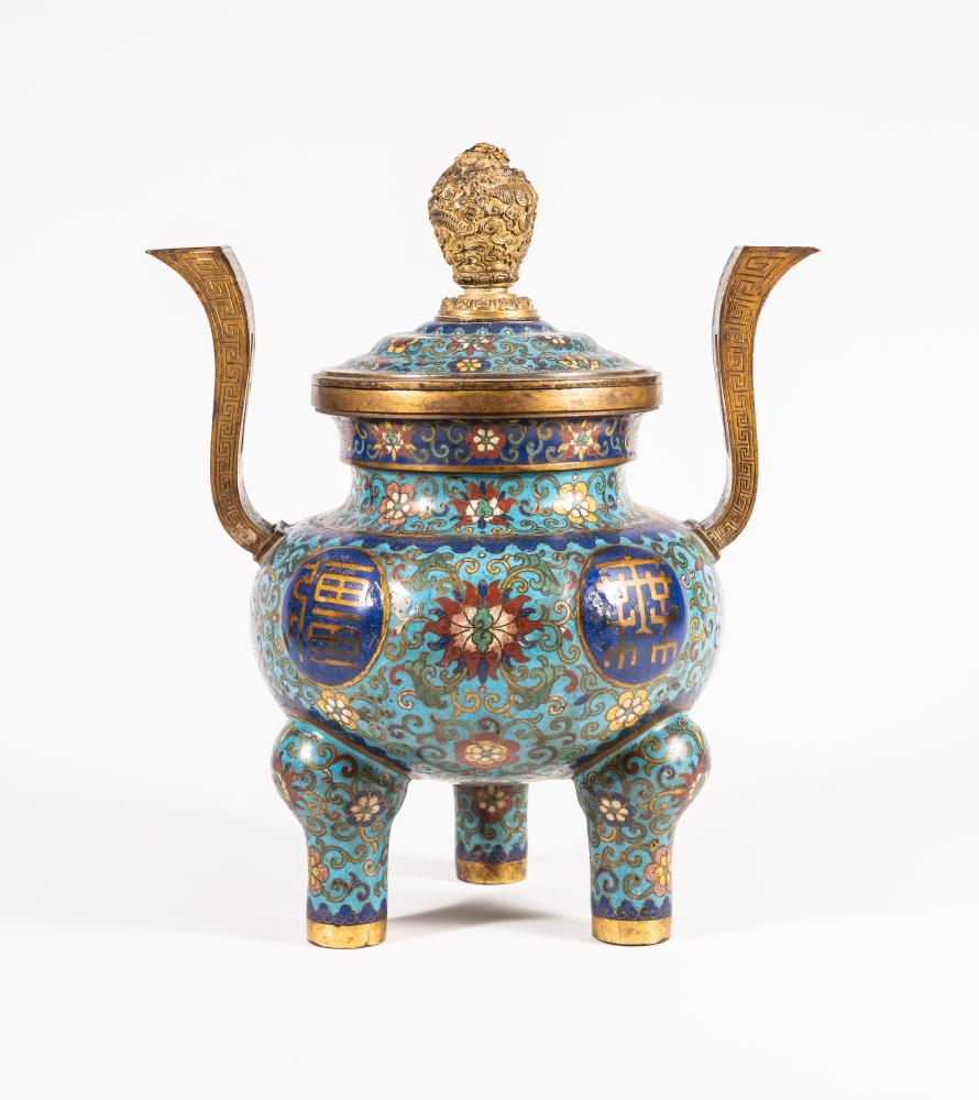 A CHINESE CLOISONNE ENAMEL TRIPOD CENSER AND COVER Image