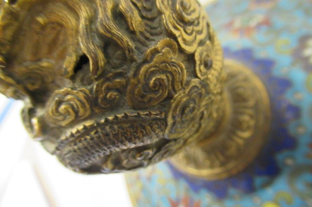 A CHINESE CLOISONNE ENAMEL TRIPOD CENSER AND COVER Image