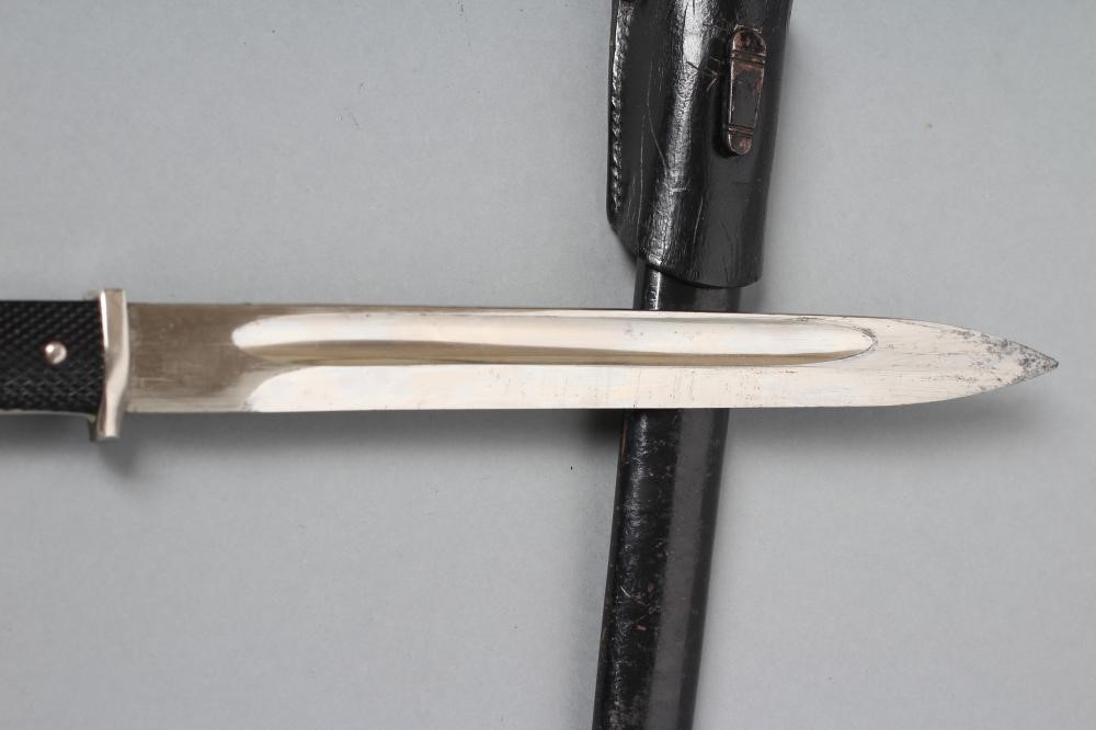 A GERMAN THIRD REICH DRESS BAYONET Image