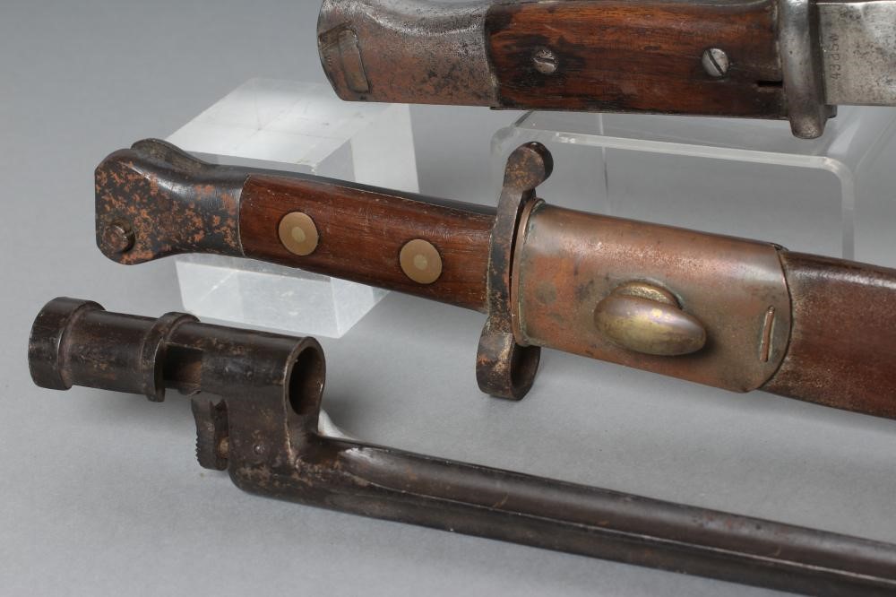 THREE BAYONETS Image