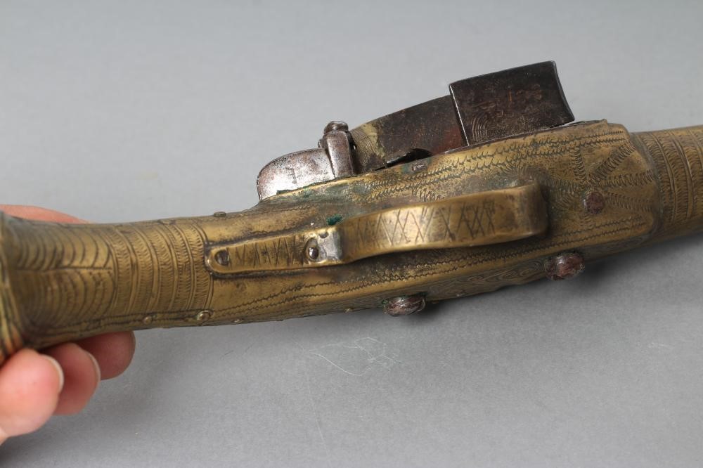 A INTERESTING ARABIAN FLINTLOCK PISTOL Image