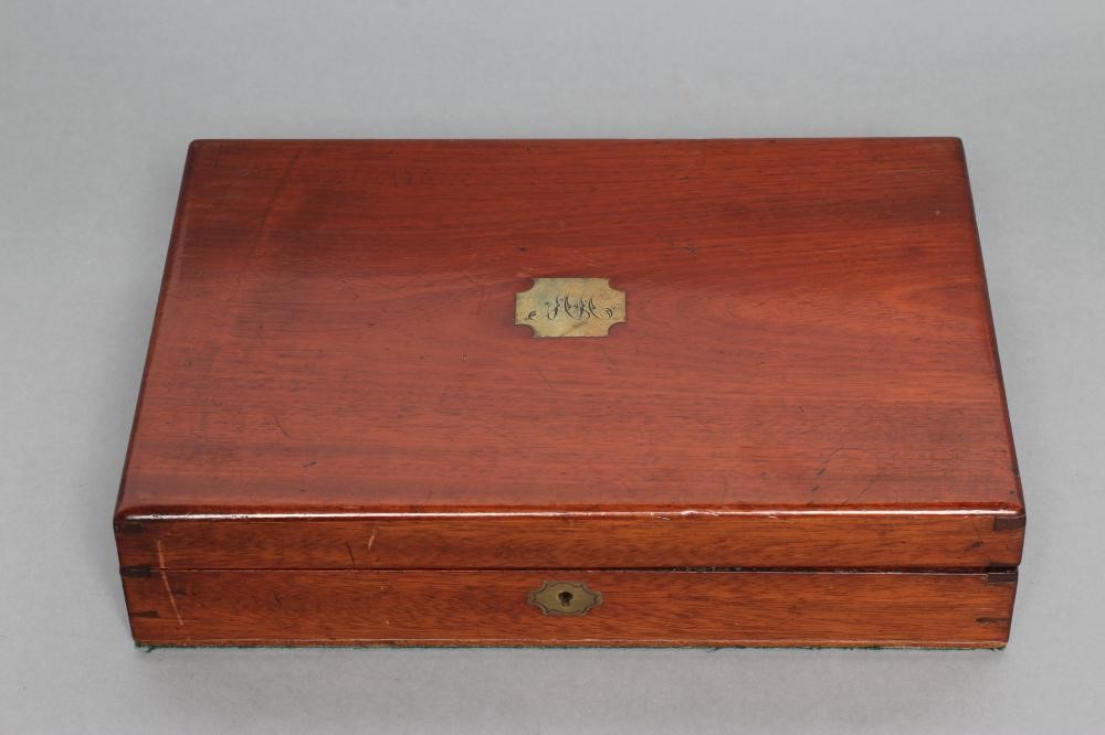 A SIX SHOT .36 CAL PERCUSSION PEPPERBOX REVOLVER Image